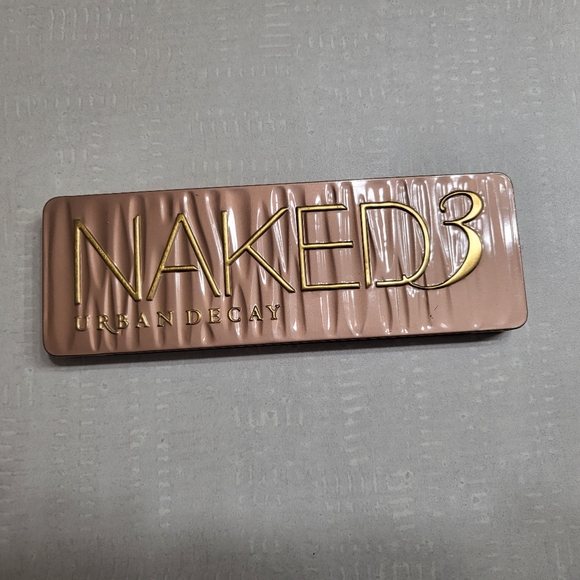 Skincare/Makeup bag! Urban Decay, Laura Mercier, Juice Beauty, Mac - Picture 9 of 10